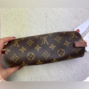 Louis Vuitton Monogram